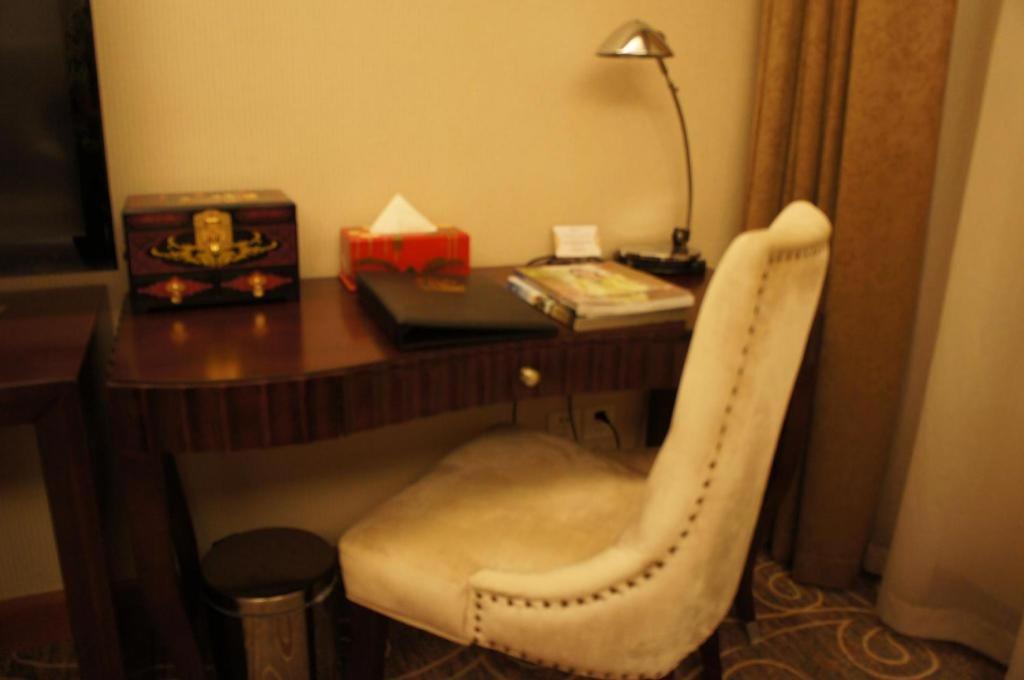 Dork Jumpa Hotel Виентиане Екстериор снимка